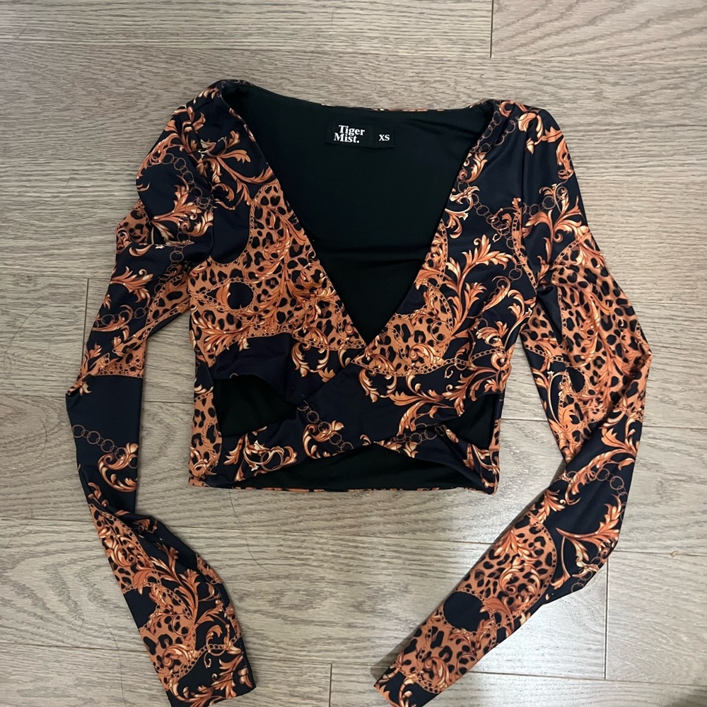 Tiger Mist ‘Petunia’ top. Size XS.